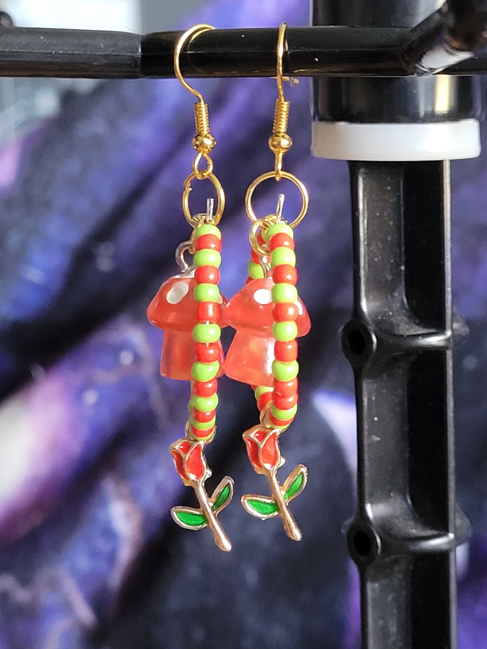 🍁NEW🍁Hand Crafted Red and Green Mushroom & Rose Dangle Earrings - Gold